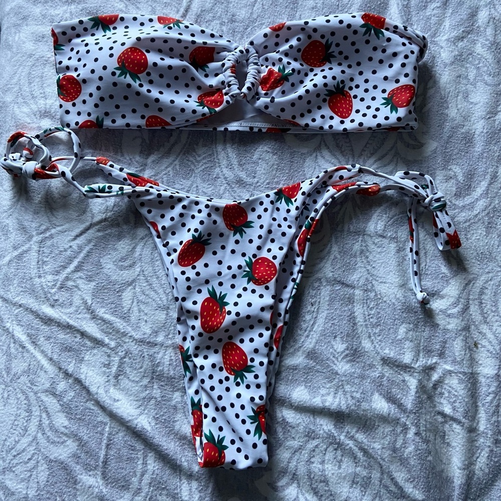 Strawberry Bikini